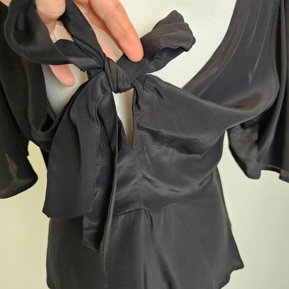 A New Day Flutter Sleeve V-neck Black Tie Back Blouse Size Medium - Picture 7 of 9